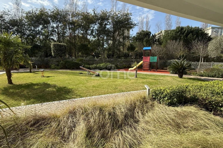 Apartamento T3 para Venda em Oeiras e São Julião da Barra, Paço de Arcos e Caxias Foto 14