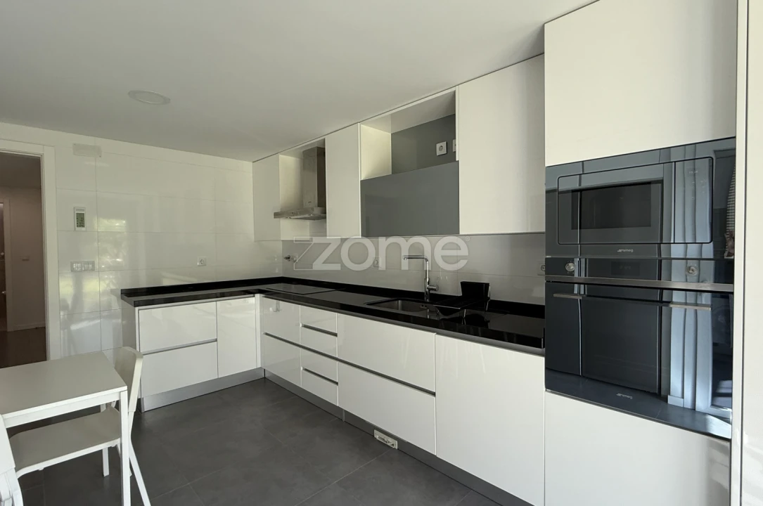 Apartamento T3 para Venda em Oeiras e São Julião da Barra, Paço de Arcos e Caxias Foto 1