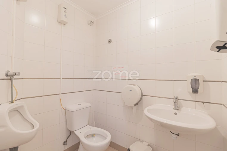 Negócio para Venda em Rio de Mouro Foto 5