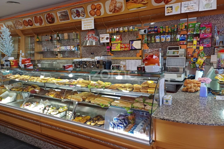 Negócio para Venda em Rio de Mouro Foto 2