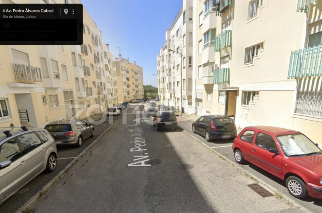 Terreno para Venda em Rio de Mouro Foto 2