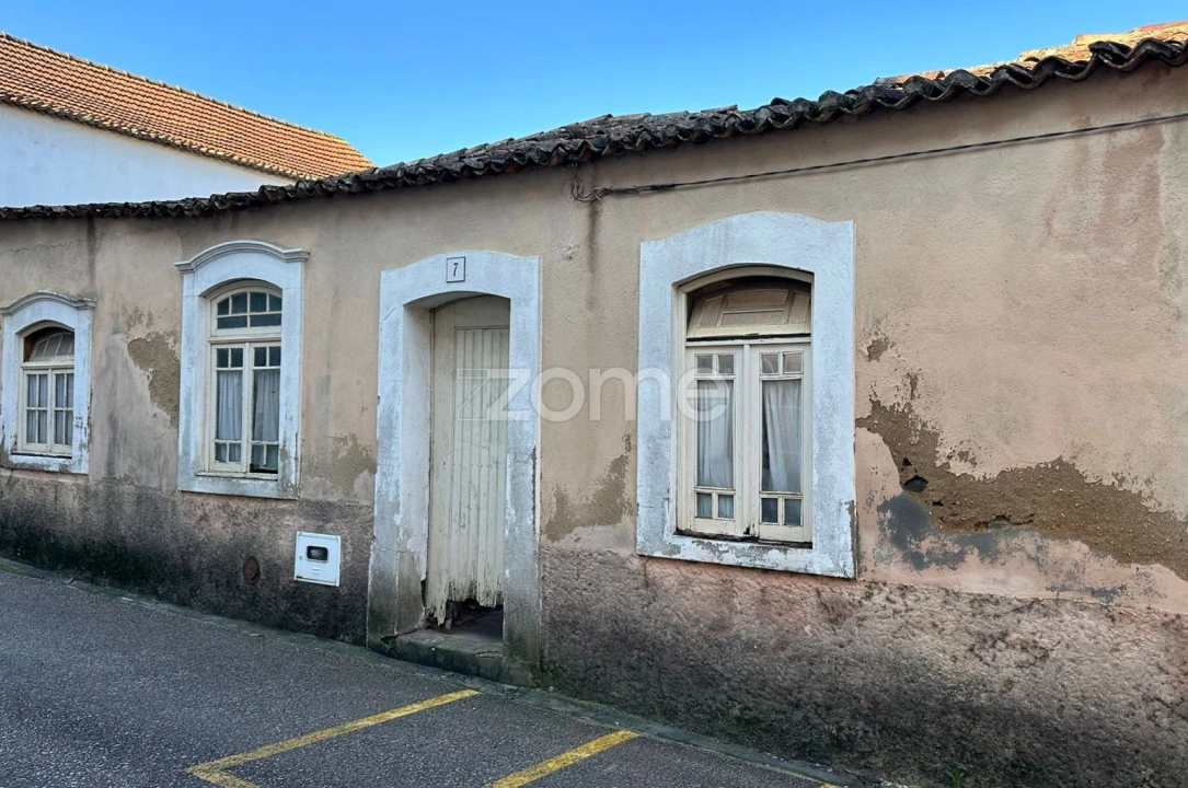 Moradia T1 para Venda em Tamengos, Aguim e Óis do Bairro Foto 2