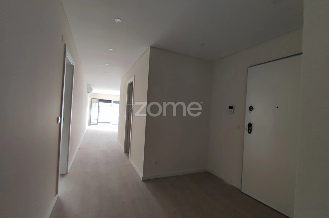 Apartamento T4 para Venda em Odivelas Foto 4