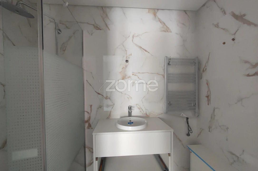 Apartamento T4 para Venda em Odivelas Foto 21