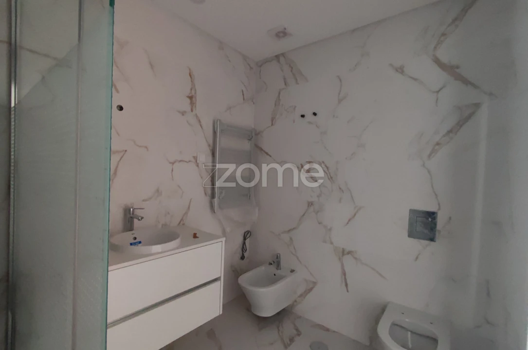 Apartamento T4 para Venda em Odivelas Foto 22