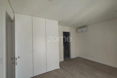 Apartamento T4 para Venda em Odivelas