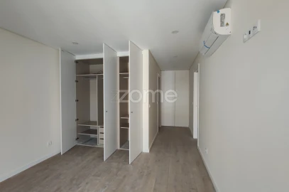 Apartamento T4 para Venda em Odivelas