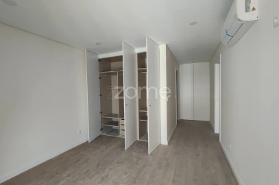 Apartamento T4 para Venda em Odivelas
