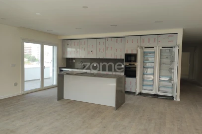 Apartamento T4 para Venda em Odivelas