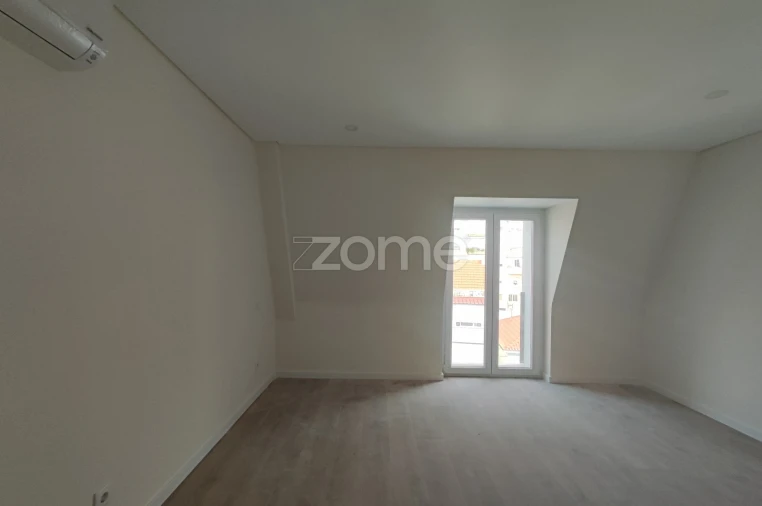 Apartamento T4 para Venda em Odivelas Foto 17