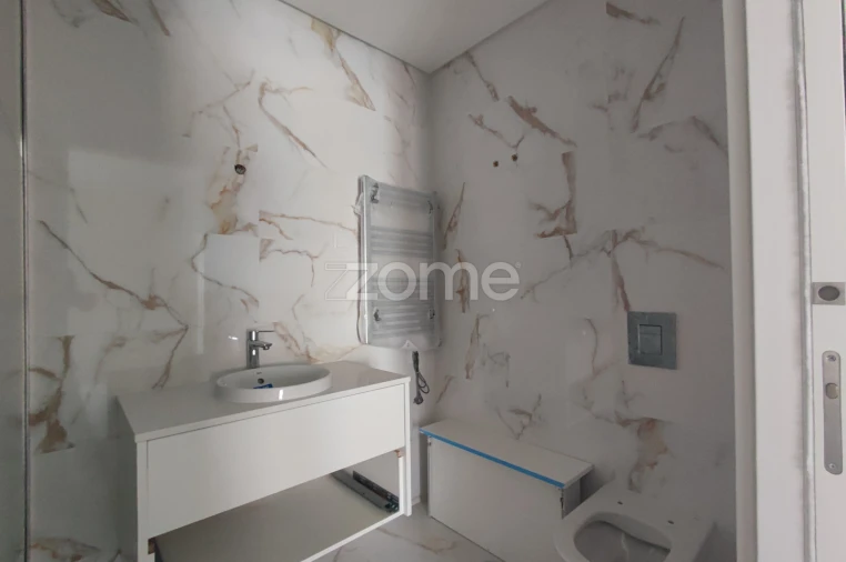 Apartamento T4 para Venda em Odivelas Foto 19