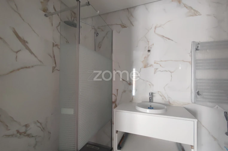 Apartamento T4 para Venda em Odivelas Foto 20