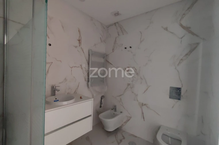 Apartamento T4 para Venda em Odivelas Foto 22