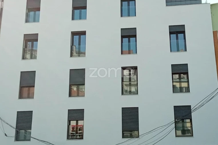 Apartamento T4 para Venda em Odivelas Foto 2