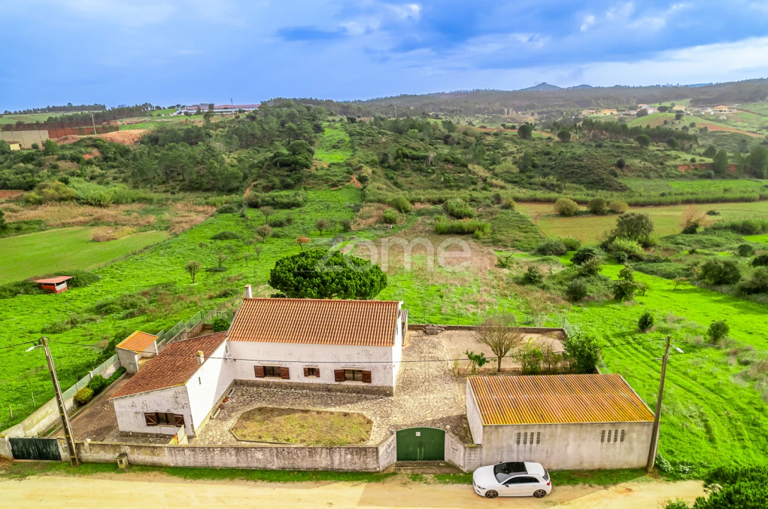 Moradia T4 para Venda em Ventosa Foto 4