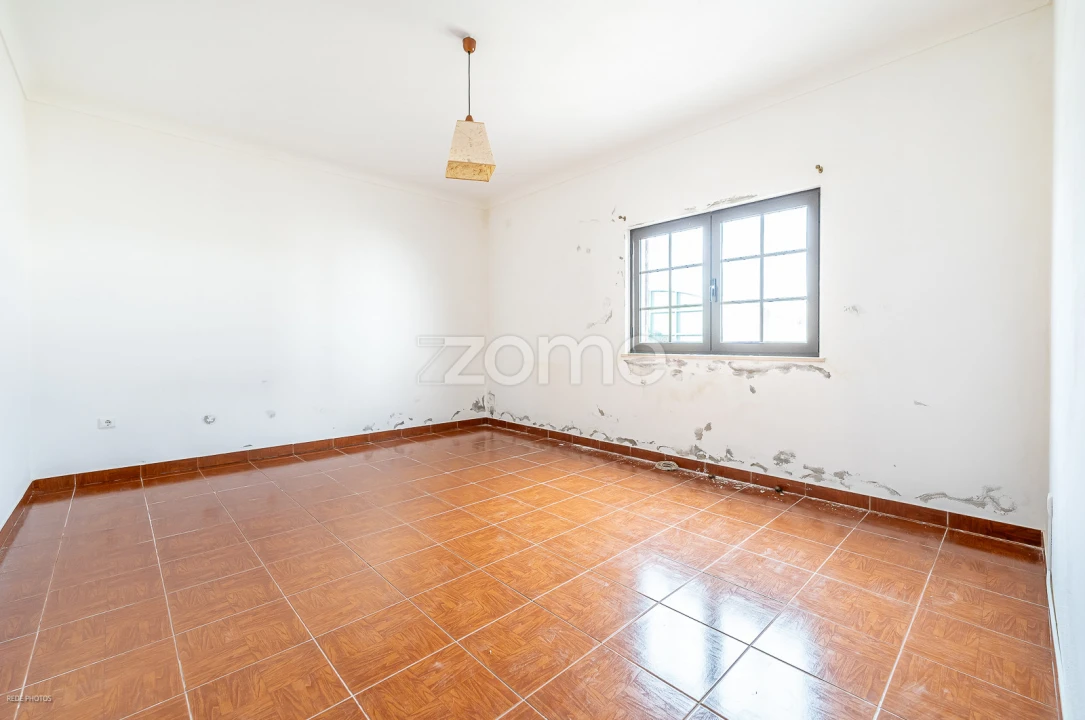 Moradia T4 para Venda em Ventosa Foto 11