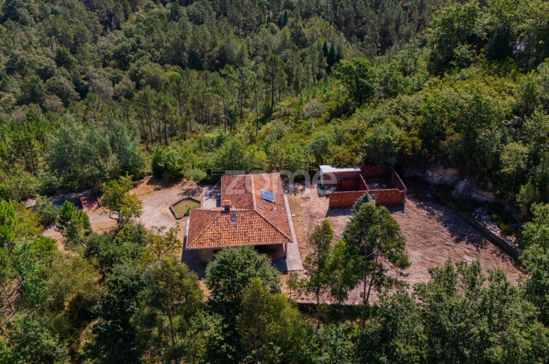 Moradia T3 para Venda em Campo do Geres Foto 35