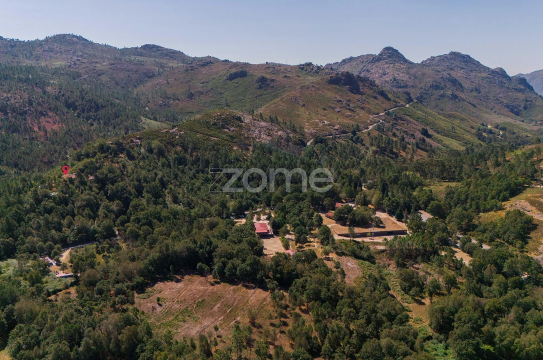 Moradia T3 para Venda em Campo do Geres Foto 38