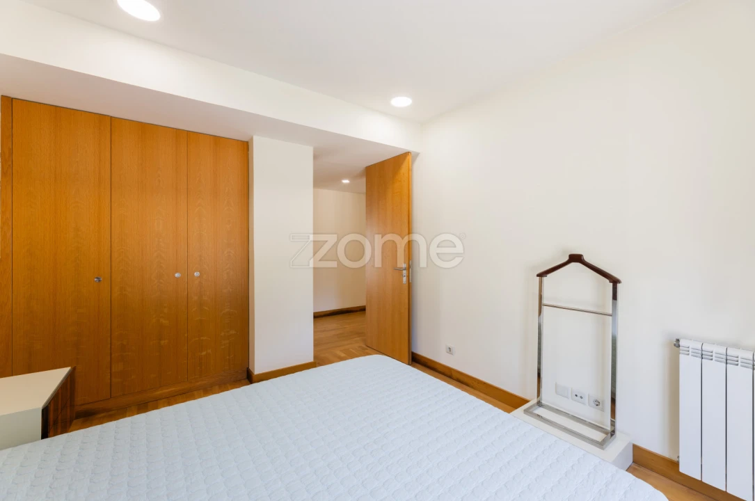 Moradia T3 para Venda em Campo do Geres Foto 17