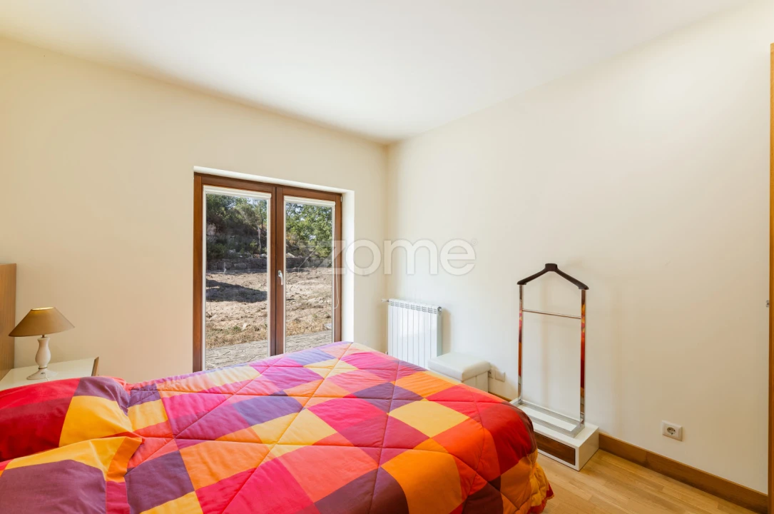 Moradia T3 para Venda em Campo do Geres Foto 20