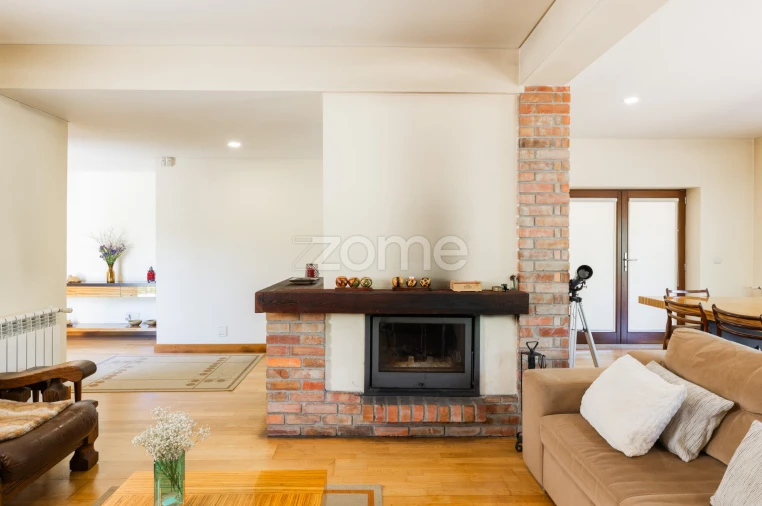 Moradia T3 para Venda em Campo do Geres Foto 6