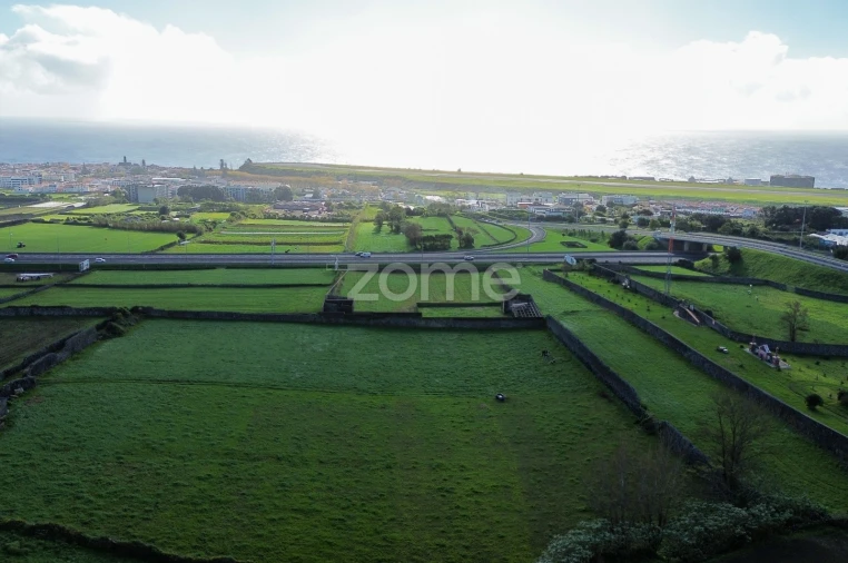 Terreno para Venda em Arrifes Foto 11