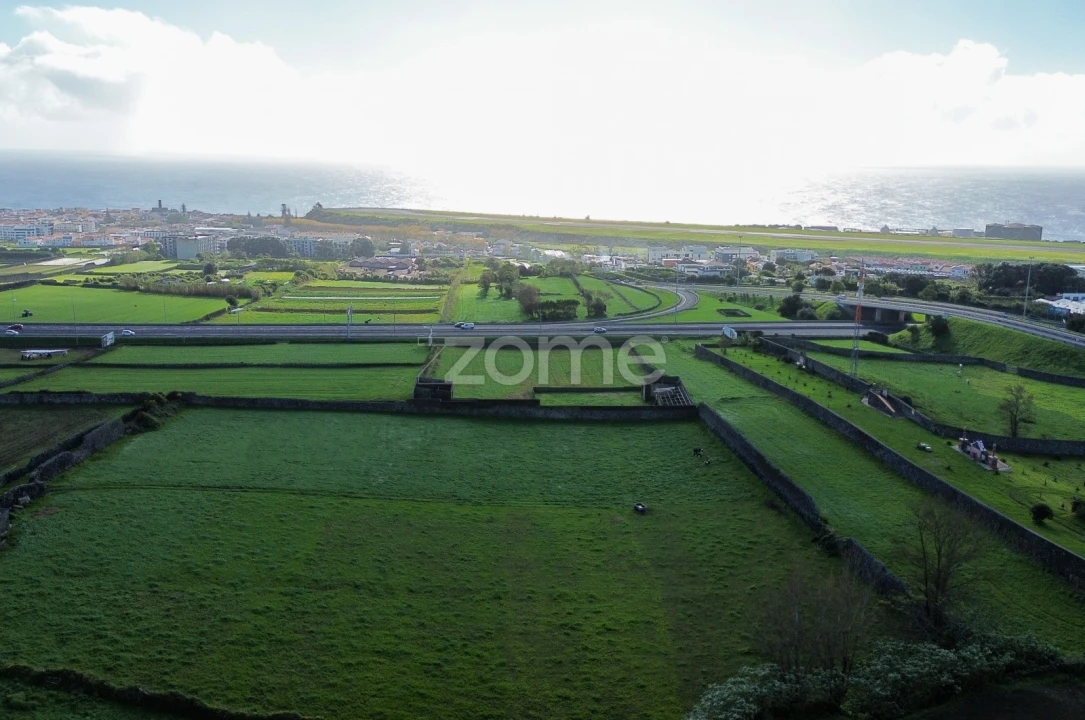 Terreno para Venda em Arrifes Foto 11