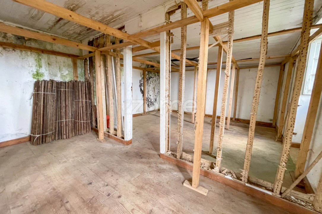 Moradia T2 para Venda em Santa Barbara Foto 13