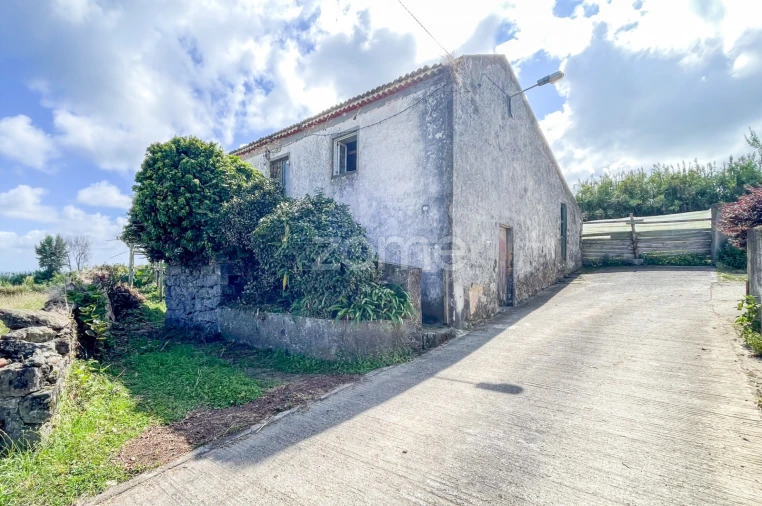 Moradia T2 para Venda em Santa Barbara Foto 2