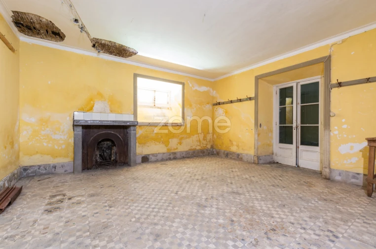 Moradia T8 para Venda em Sete Cidades Foto 24