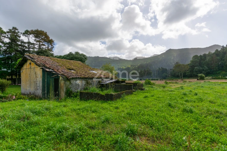 Moradia T8 para Venda em Sete Cidades Foto 7