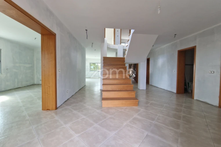 Moradia T3 para Venda em Rosto do Cão (São Roque) Foto 9