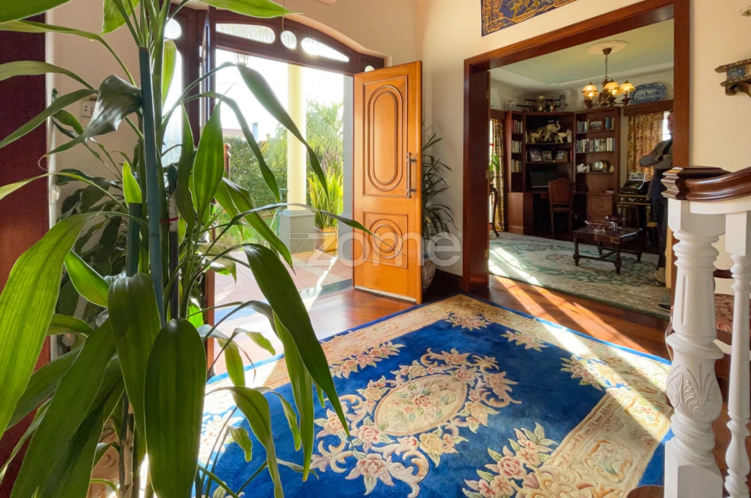 Moradia T4 para Venda em Pico da Pedra Foto 8