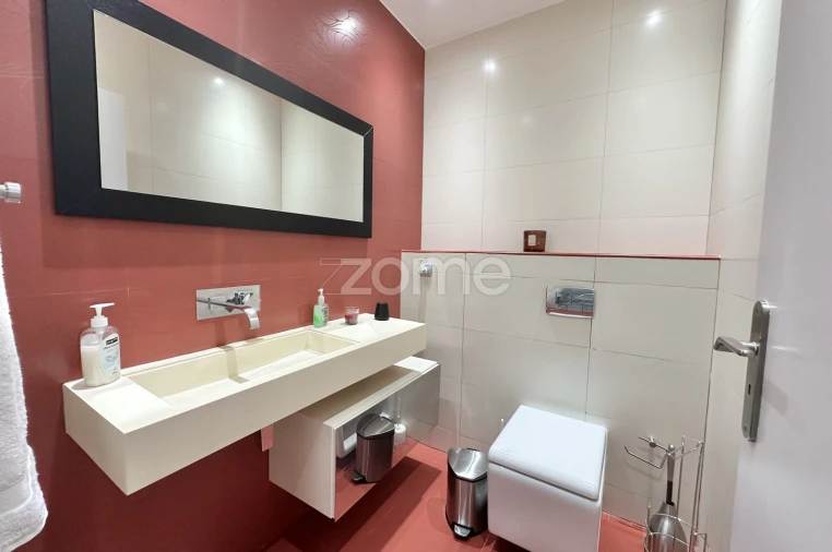 Moradia T6 para Venda em Pico da Pedra Foto 7