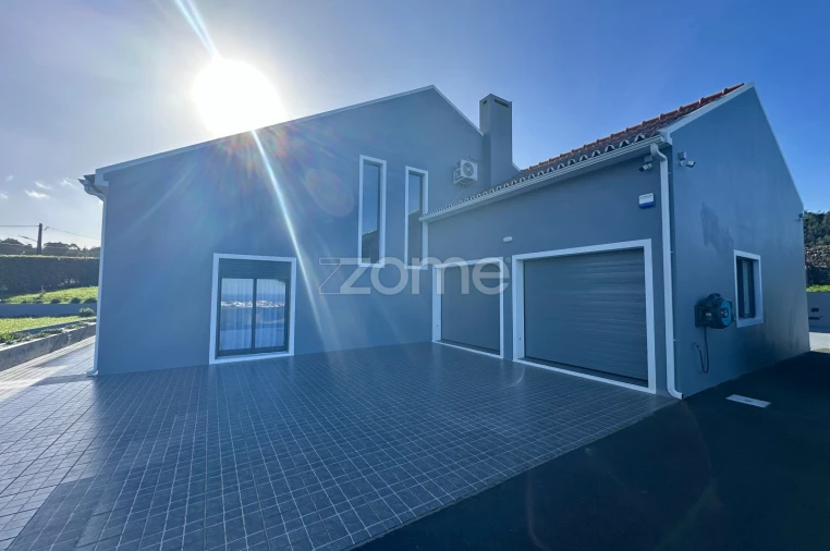 Moradia T6 para Venda em Pico da Pedra Foto 39