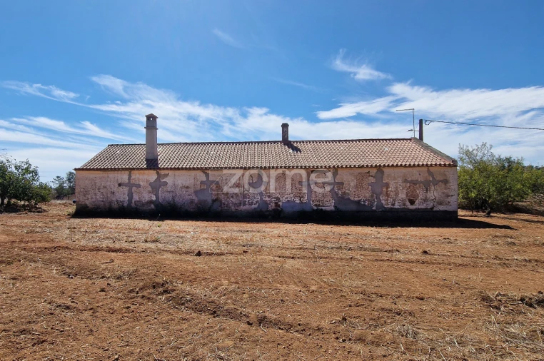 Moradia T3 para Venda em São Salvador e Santa Maria