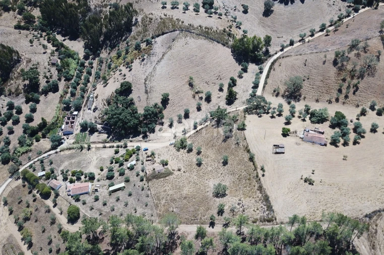 Moradia T3 para Venda em São Salvador e Santa Maria