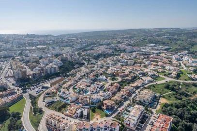 Moradia T4 para Venda em Lagos (São Sebastião e Santa Maria)