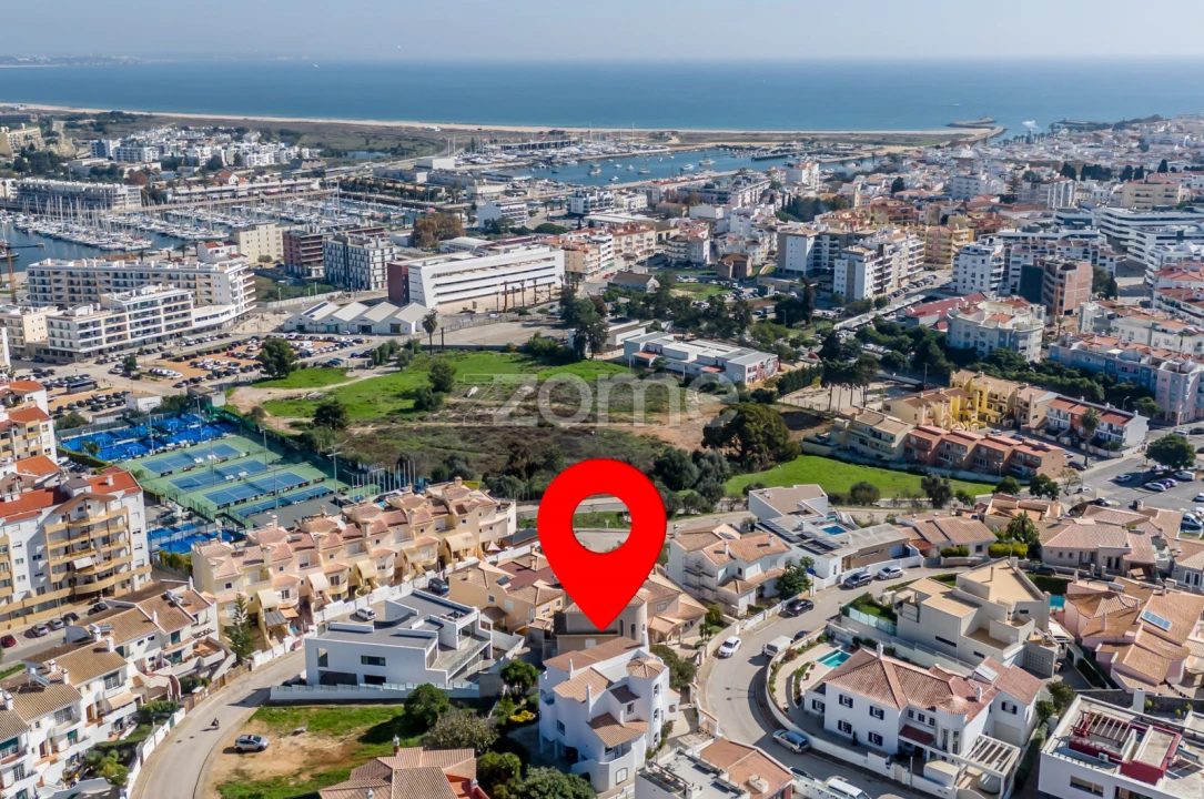 Moradia T4 para Venda em Lagos (São Sebastião e Santa Maria) Foto 5