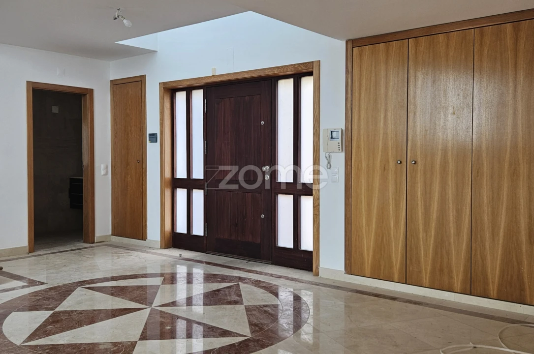 Moradia T7 para Venda em Alcabideche Foto 16