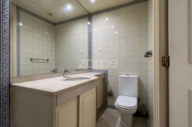 Apartamento T2 para Arrendamento em São Domingos de Benfica Foto 17