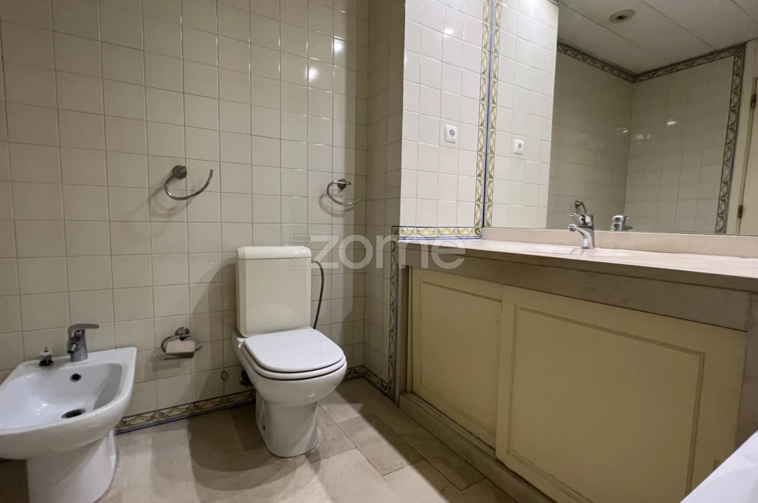 Apartamento T2 para Arrendamento em São Domingos de Benfica Foto 12