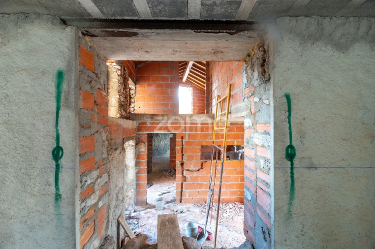 Moradia T3 para Venda em Redinha Foto 38