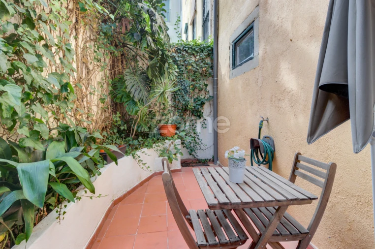 Apartamento T4 para Venda em Santo António Foto 2