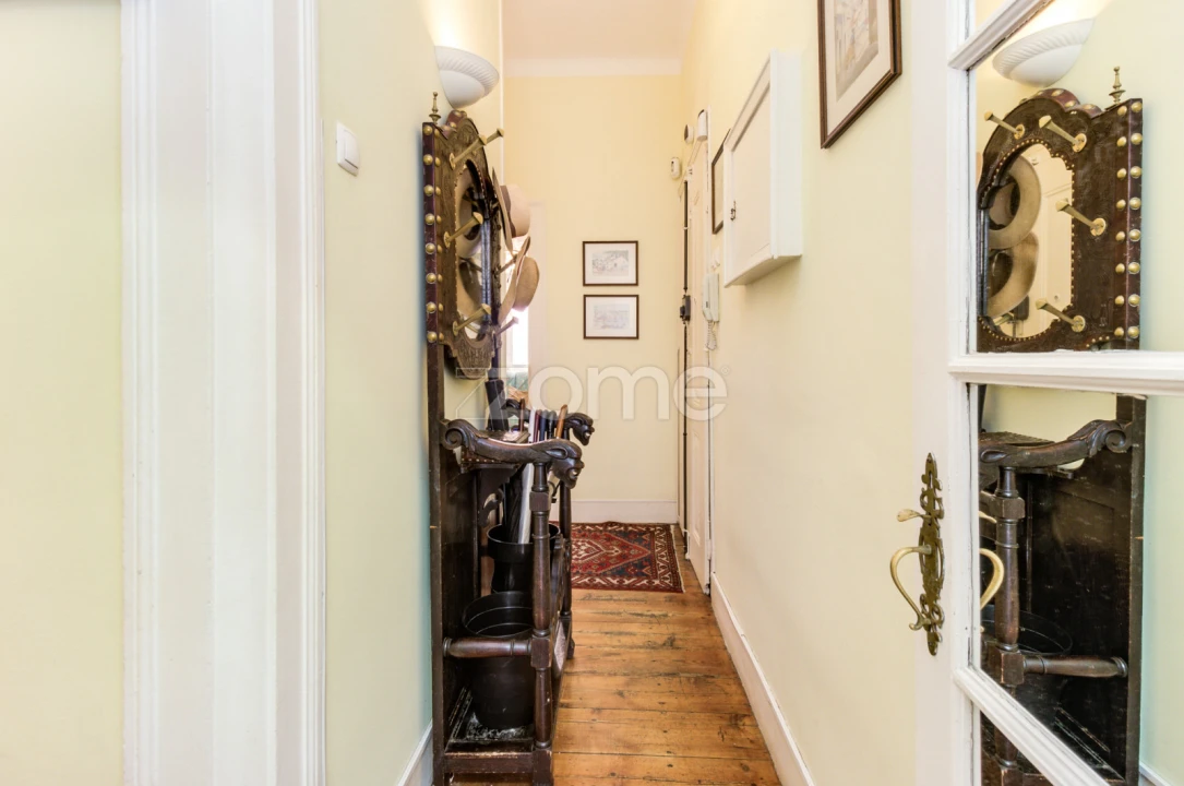 Apartamento T4 para Venda em Santo António Foto 3