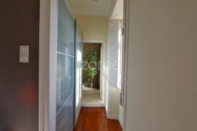 Moradia T5 para Venda em Carcavelos e Parede