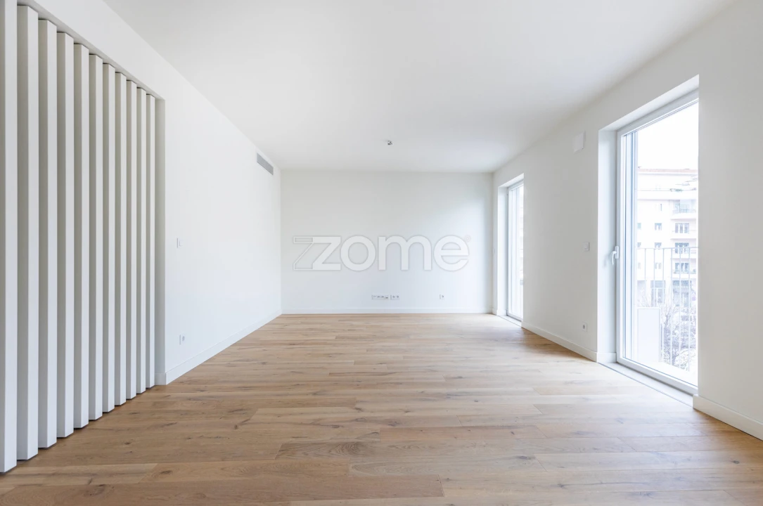 Apartamento T2 para Venda em Areeiro Foto 6