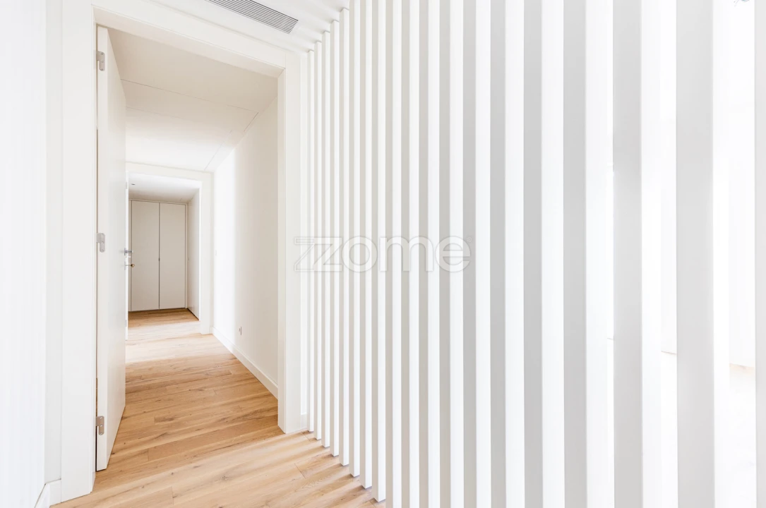 Apartamento T2 para Venda em Areeiro Foto 17