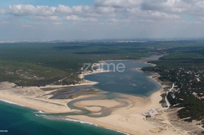 Terreno para Venda em Sesimbra (Castelo)