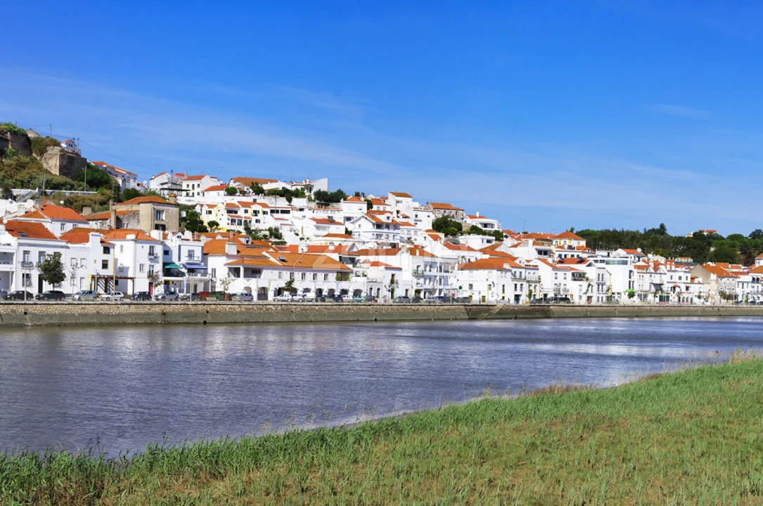 Apartamento T1 para Venda em Santa Maria do Castelo e Santiago e Santa Susana Foto 2